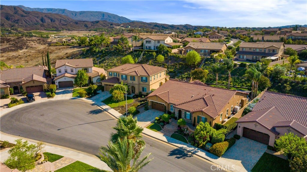 34581 Collier Falls Court, Temecula, CA 92592 CUL DE SAC LOCATION