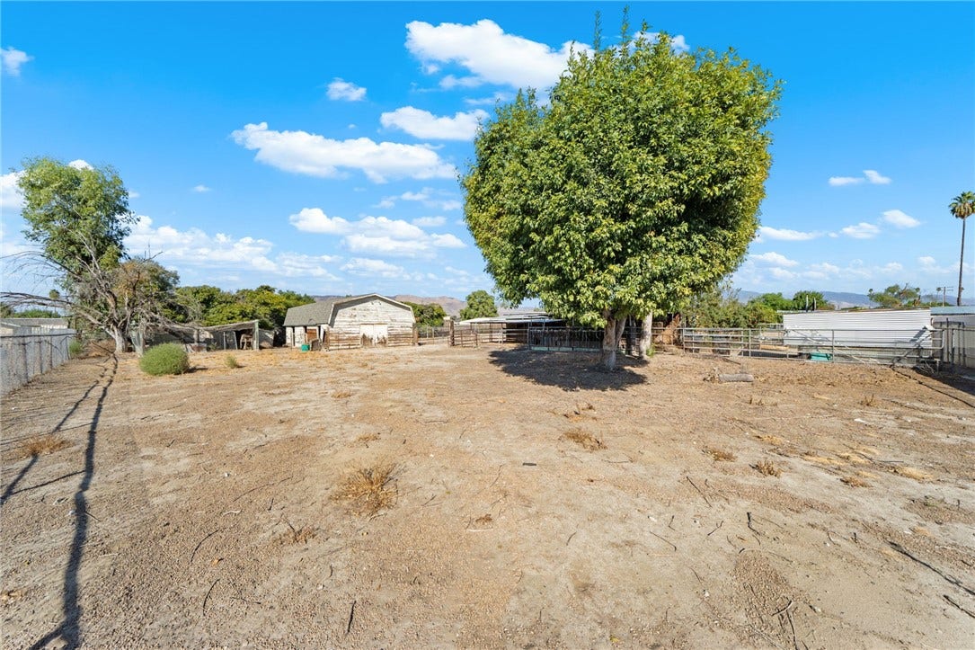 1330 Eaton, Hemet, CA 92543 1330 Eaton, Hemet, CA 92543