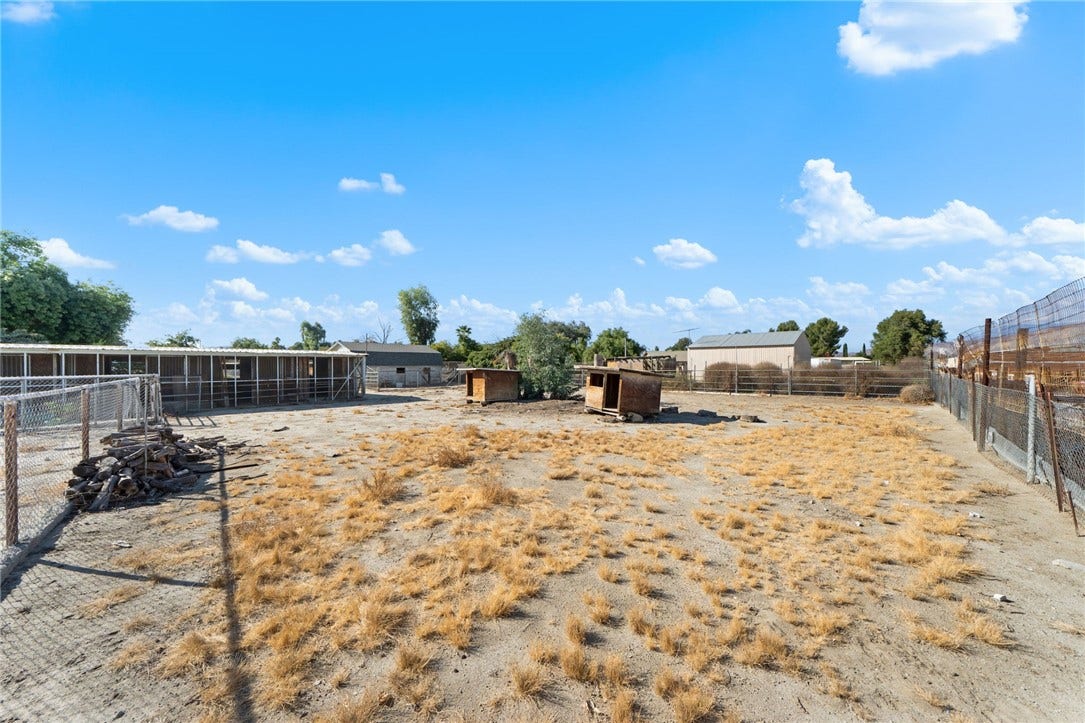 1330 Eaton, Hemet, CA 92543 1330 Eaton, Hemet, CA 92543