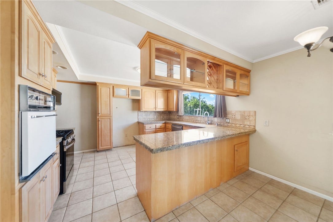 1330 Eaton, Hemet, CA 92543 1330 Eaton, Hemet, CA 92543