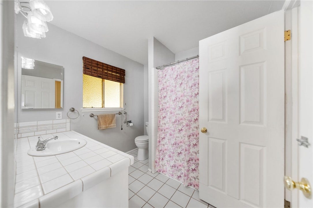 1330 Eaton, Hemet, CA 92543 1330 Eaton, Hemet, CA 92543