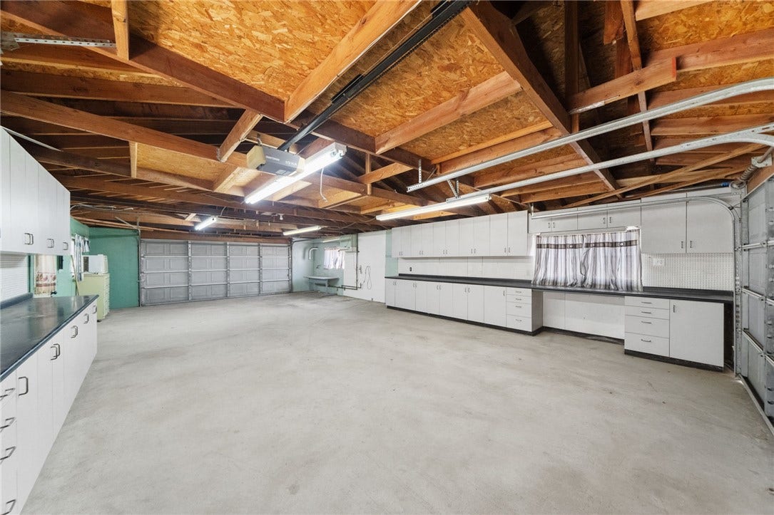 1330 Eaton, Hemet, CA 92543 1330 Eaton, Hemet, CA 92543