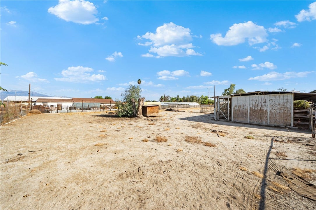 1330 Eaton, Hemet, CA 92543 1330 Eaton, Hemet, CA 92543