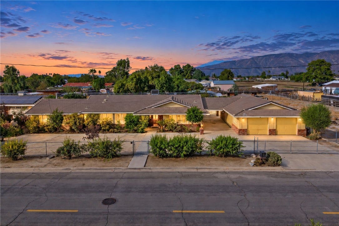 1330 Eaton, Hemet, CA 92543 1330 Eaton, Hemet, CA 92543