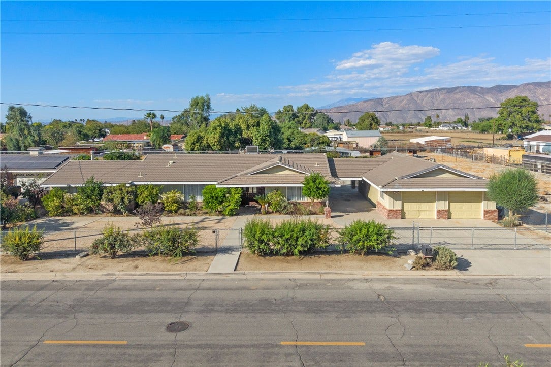 1330 Eaton, Hemet, CA 92543 1330 Eaton, Hemet, CA 92543