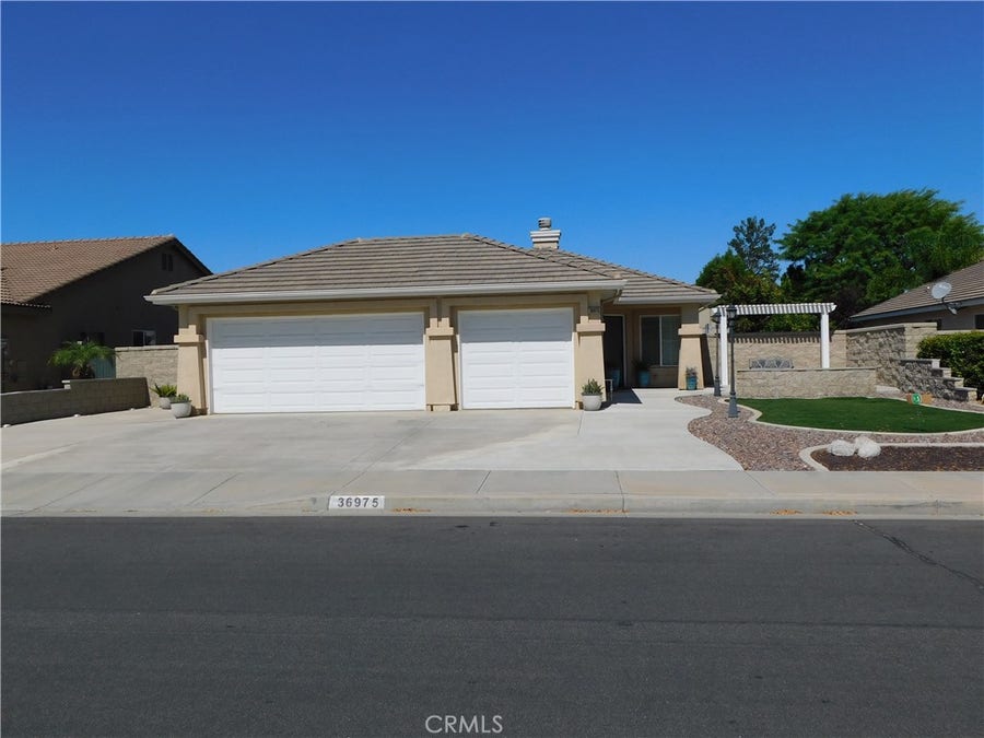Property photo for 36975 Red Oak, Winchester, CA