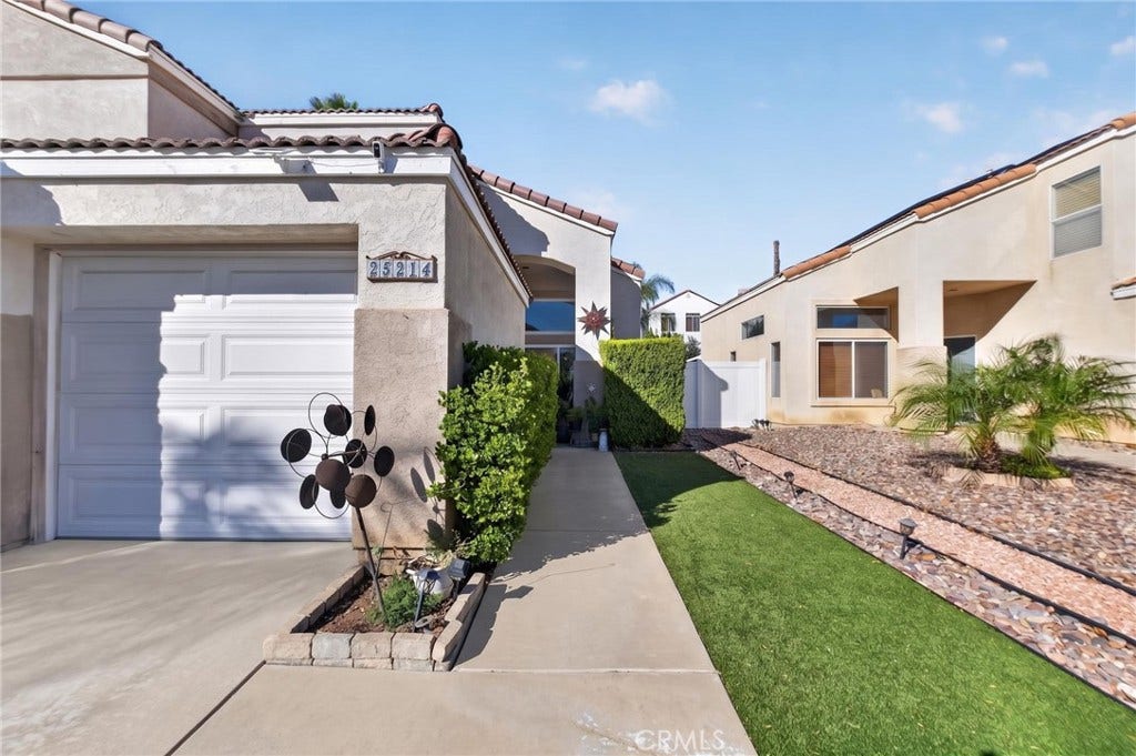 25214 Corte Oranada, Murrieta, CA 92563 25214 Corte Oranada, Murrieta, CA 92563