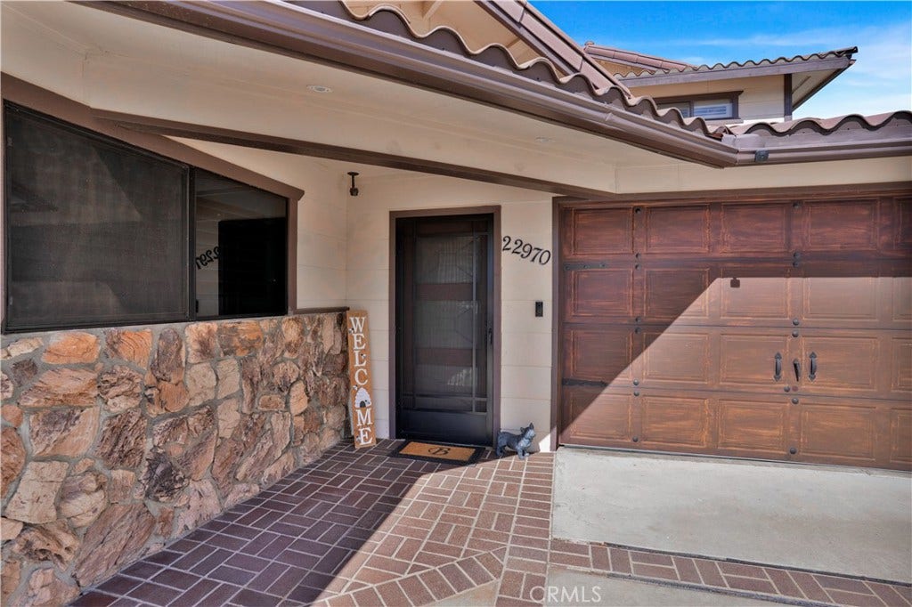 22970 S Canyon Lake Drive S, Canyon Lake, CA 92587 22970 S Canyon Lake Drive S, Canyon Lake, CA 92587