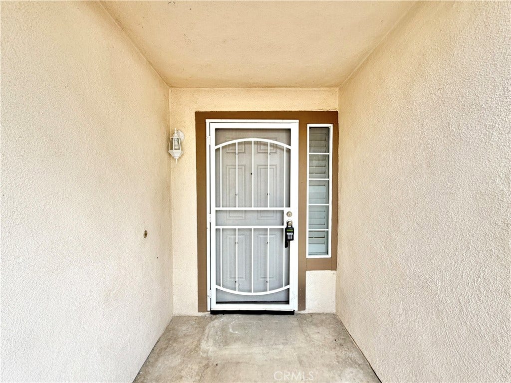 25167 Parkcrest Drive, Murrieta, CA 92562 25167 Parkcrest Drive, Murrieta, CA 92562