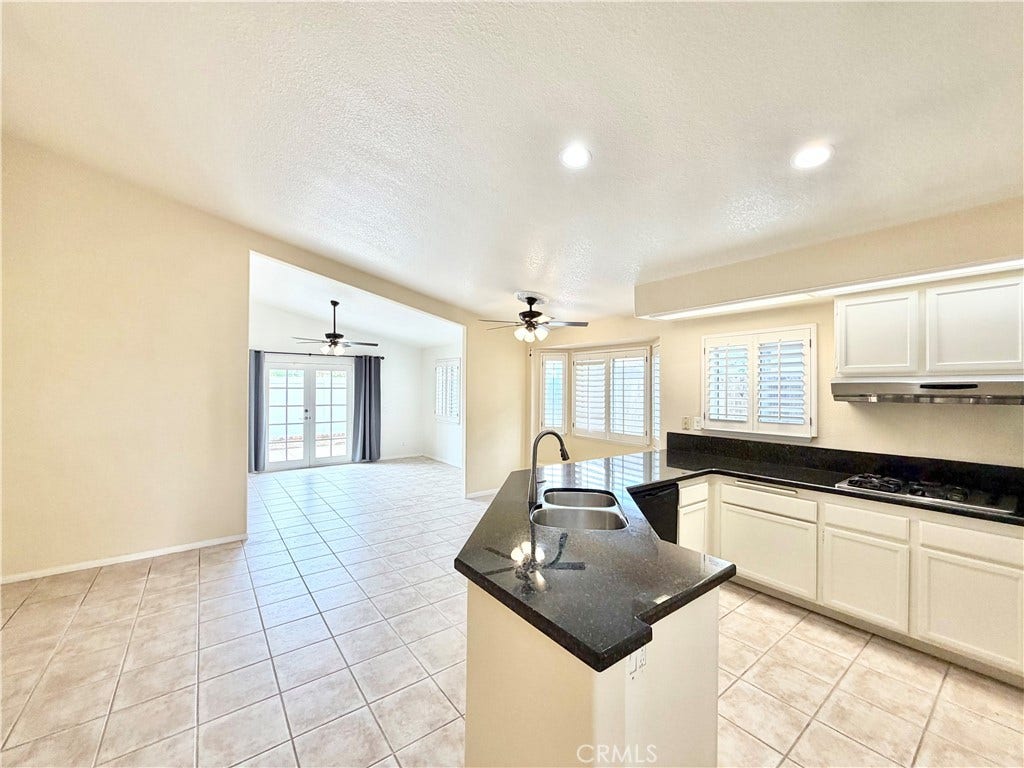 25167 Parkcrest Drive, Murrieta, CA 92562 25167 Parkcrest Drive, Murrieta, CA 92562
