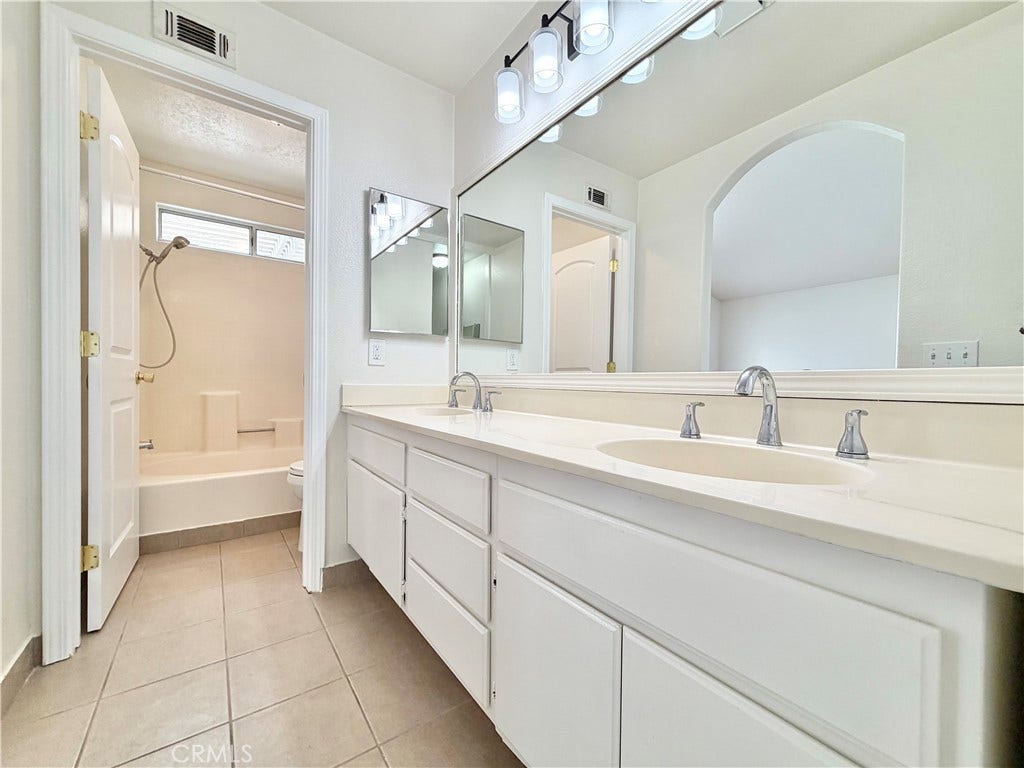 25167 Parkcrest Drive, Murrieta, CA 92562 25167 Parkcrest Drive, Murrieta, CA 92562