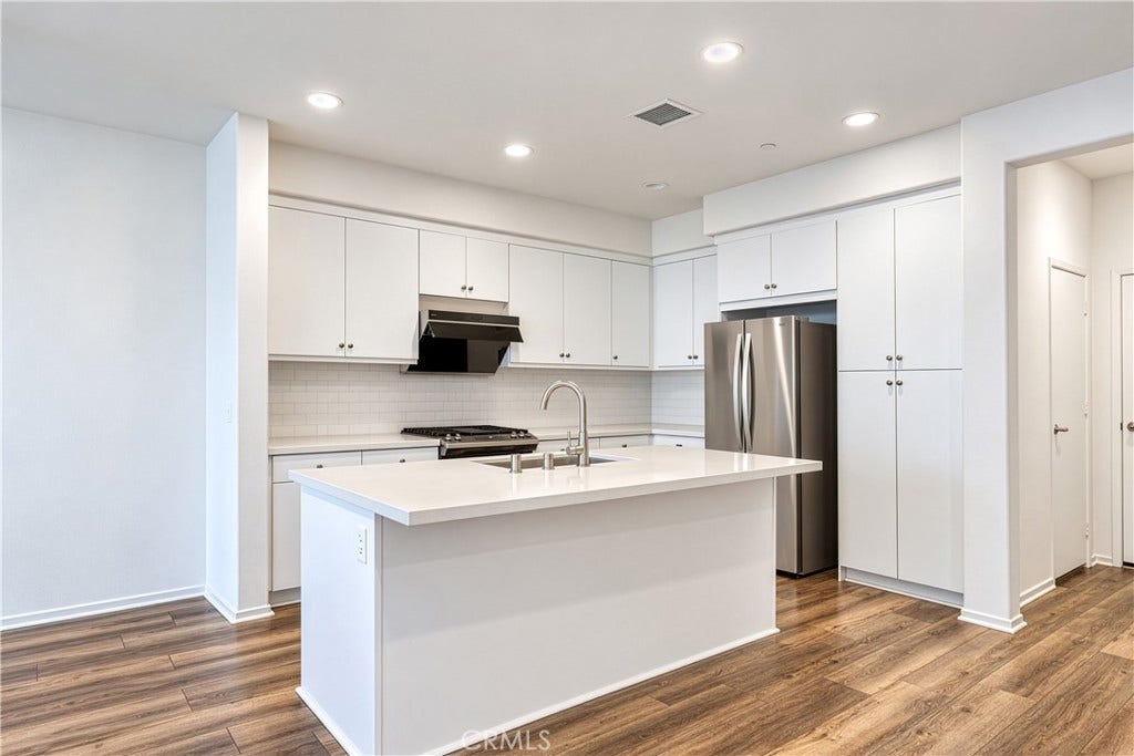 31560 Calle Canto, Temecula, CA 92592 No Furniture