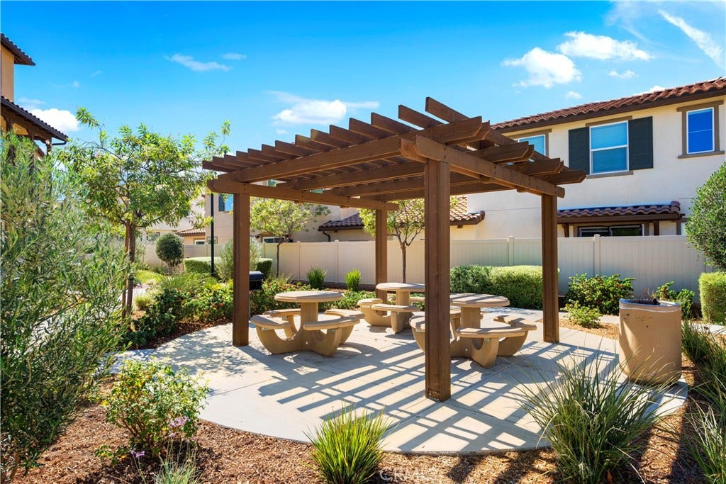 31560 Calle Canto, Temecula, CA 92592 31560 Calle Canto, Temecula, CA 92592