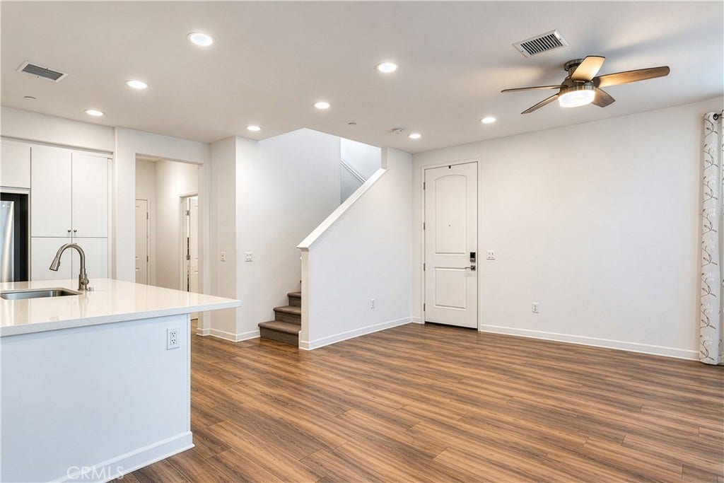 31560 Calle Canto, Temecula, CA 92592 No Furniture