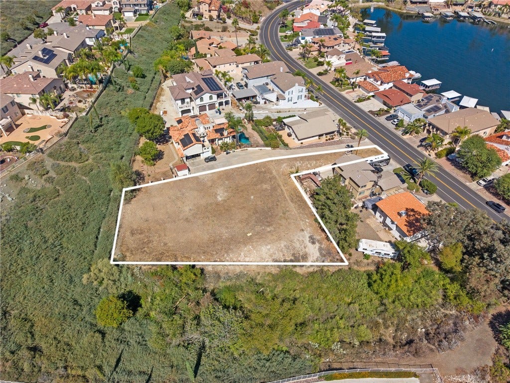 30417 Longhorn, Canyon Lake, CA 92587 30417 Longhorn, Canyon Lake, CA 92587