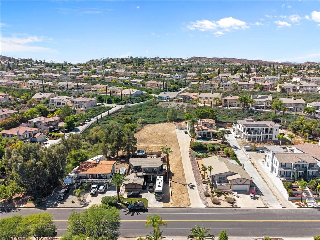 30417 Longhorn, Canyon Lake, CA 92587 30417 Longhorn, Canyon Lake, CA 92587