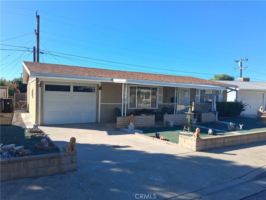 Property photo for 121 Mary, Hemet, CA