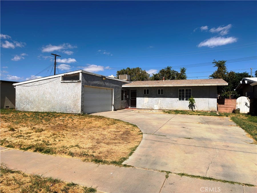 Property photo for 1121 Valiant, Lancaster, CA