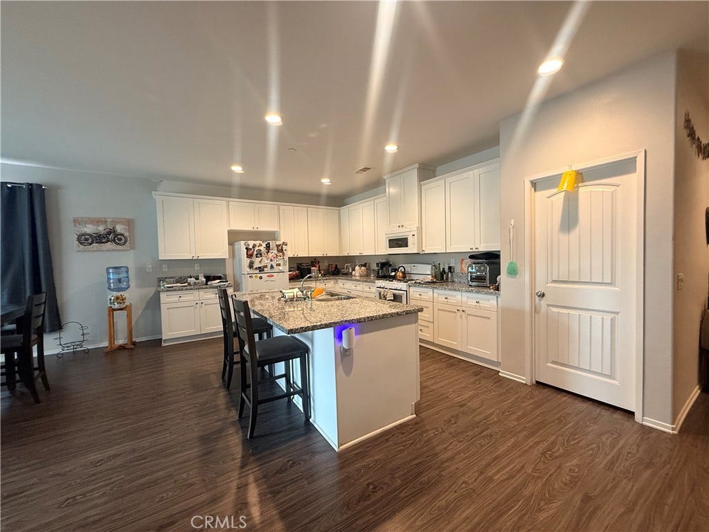 1412 Chardonnay, San Jacinto, CA 92582