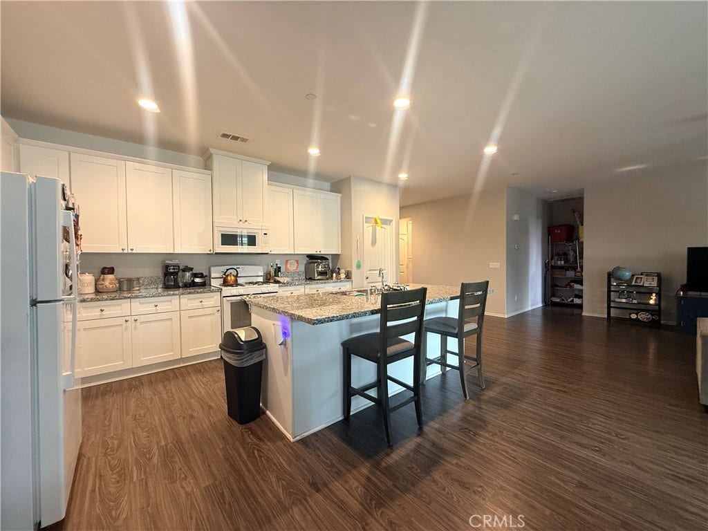 1412 Chardonnay, San Jacinto, CA 92582