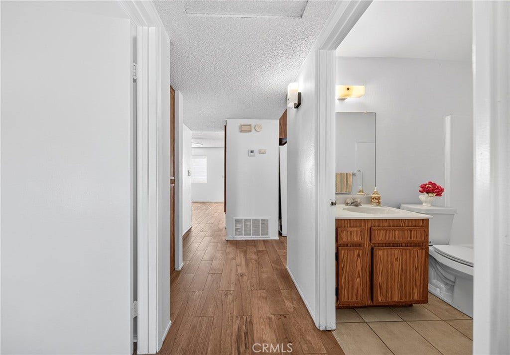 1964 W Oakland Avenue, Hemet, CA 92545 1964 W Oakland Avenue, Hemet, CA 92545