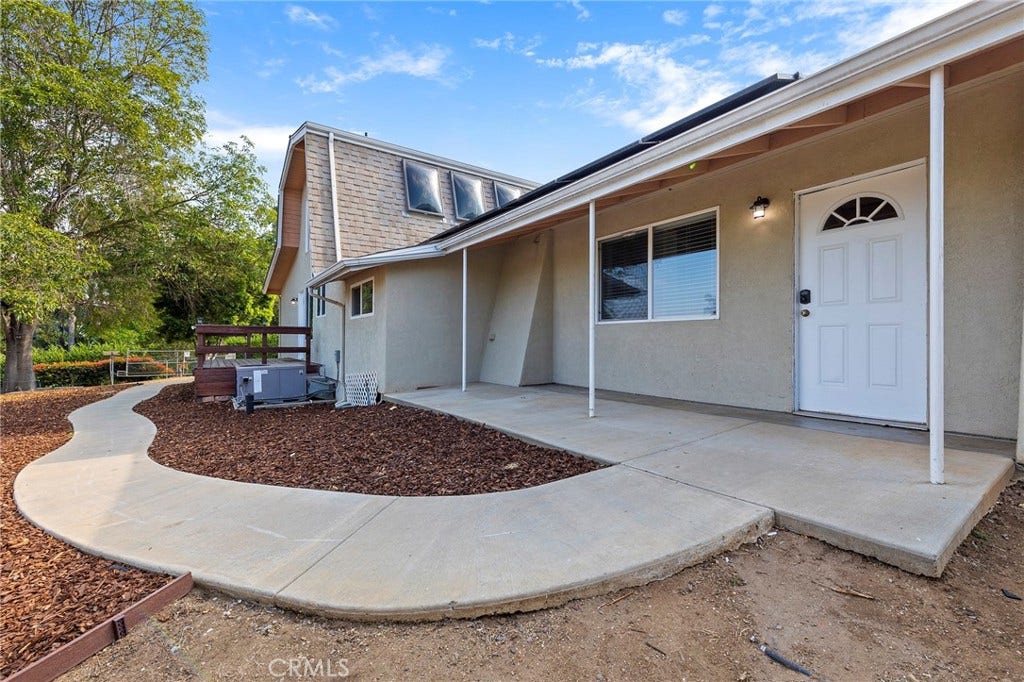 410 Palomino Road, Fallbrook, CA 92028 410 Palomino Road, Fallbrook, CA 92028