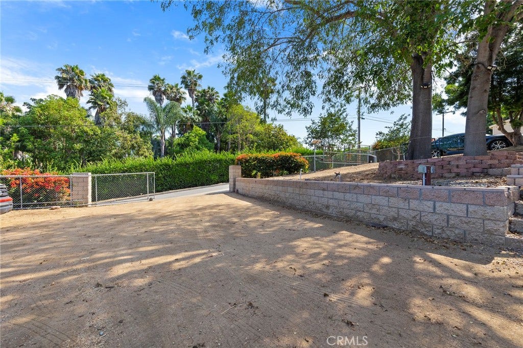 410 Palomino Road, Fallbrook, CA 92028 410 Palomino Road, Fallbrook, CA 92028