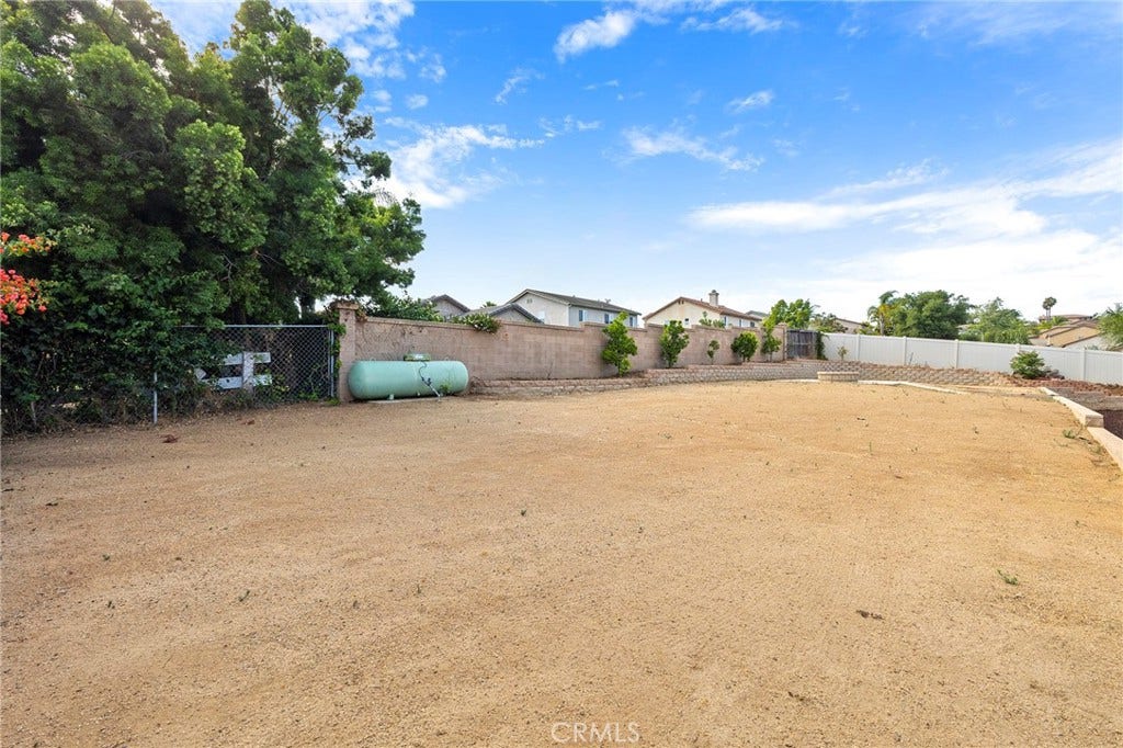 410 Palomino Road, Fallbrook, CA 92028 410 Palomino Road, Fallbrook, CA 92028