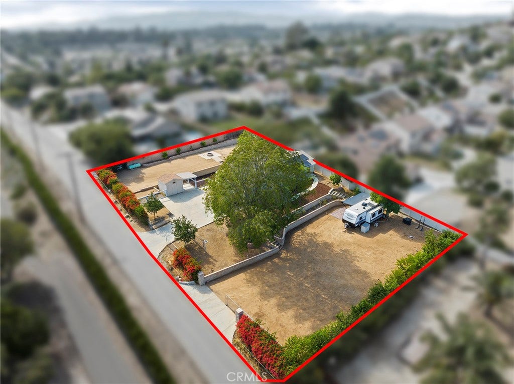 410 Palomino Road, Fallbrook, CA 92028 410 Palomino Road, Fallbrook, CA 92028
