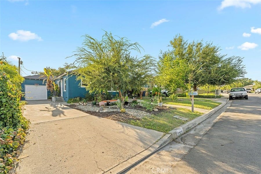 Property photo for 2325 Barnett, Bakersfield, CA