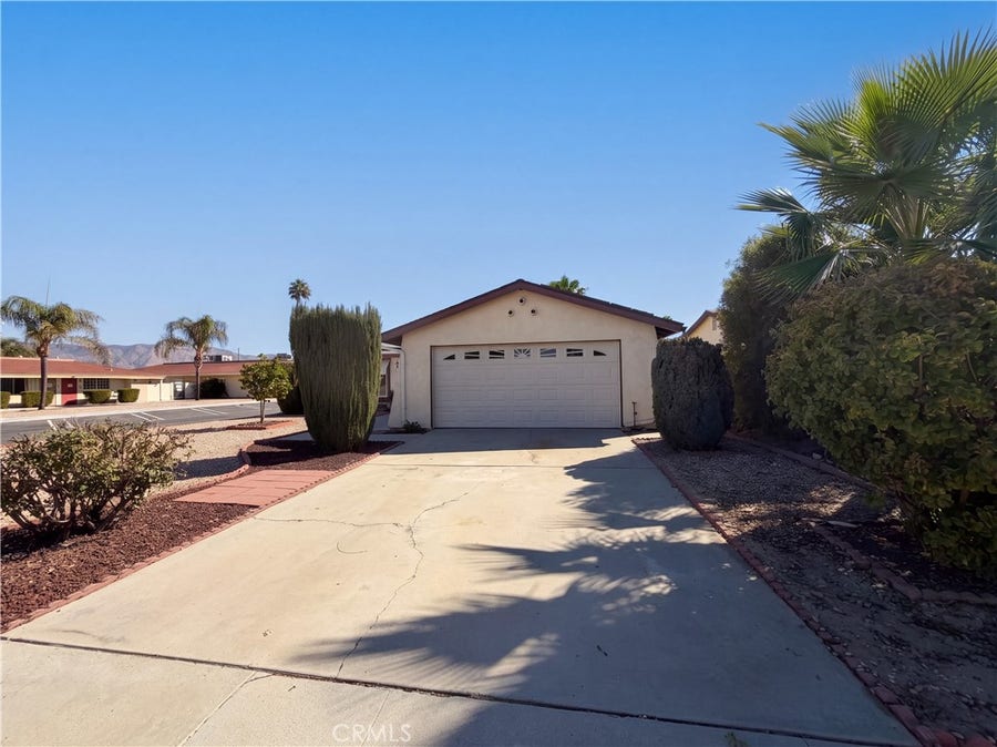 Property photo for 2404 El Rancho Circle, Hemet, CA