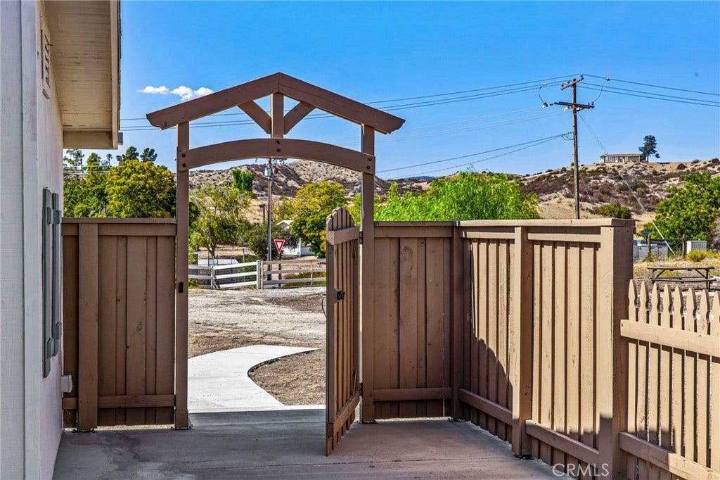 42800 Ca - Hwy 79, Aguanga, CA 92536 42800 Ca - Hwy 79, Aguanga, CA 92536