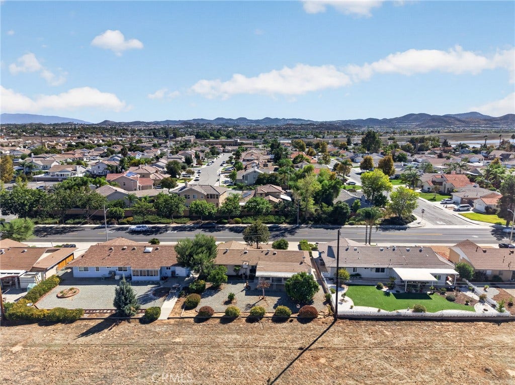 25890 Ridgemoor, Sun City, CA 92586 25890 Ridgemoor, Sun City, CA 92586