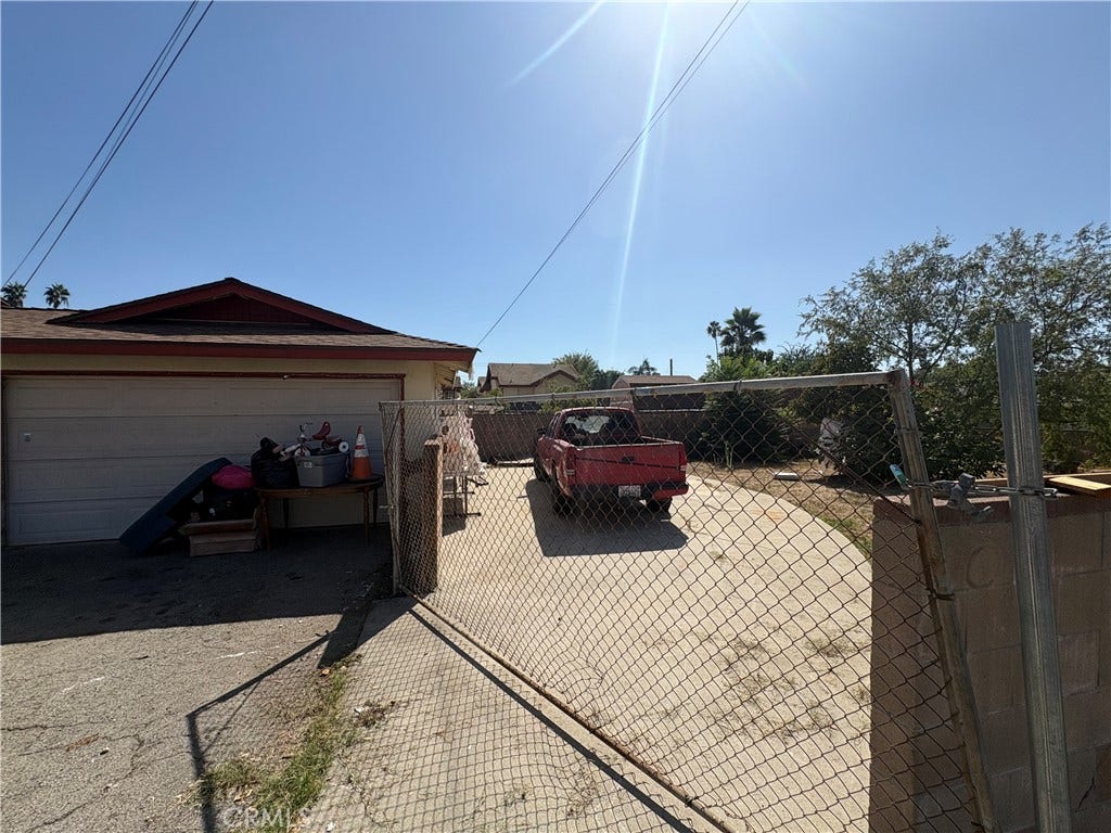 278 E Cherry, Monrovia, CA 91016 278 E Cherry, Monrovia, CA 91016