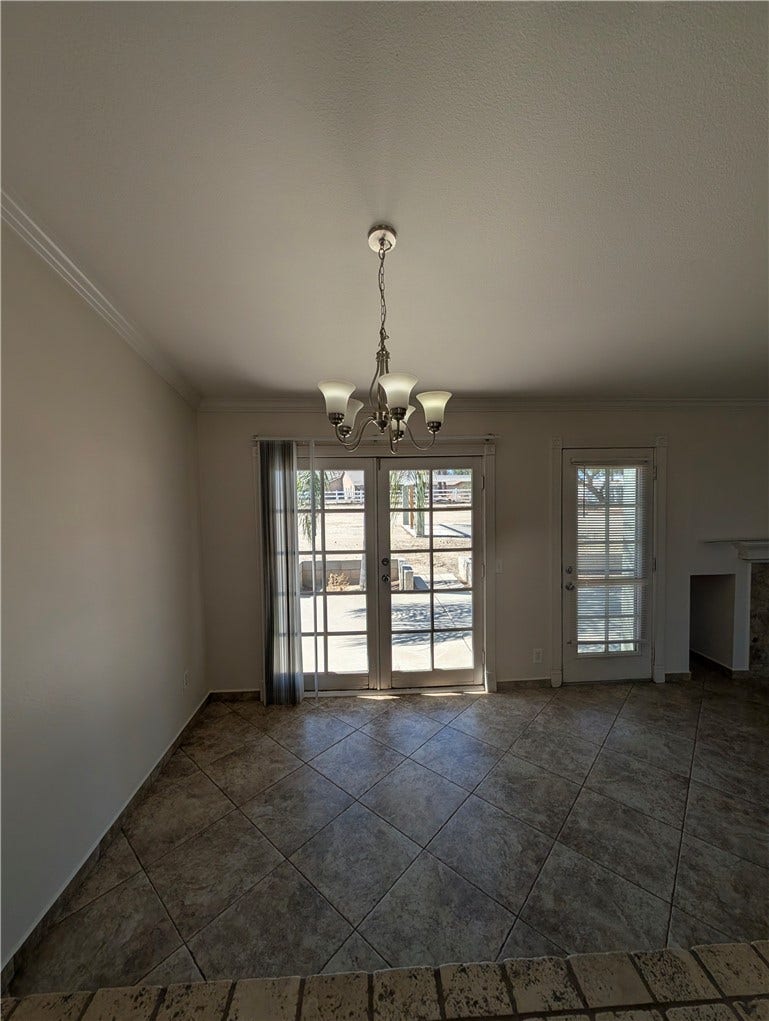 13053 Shubert, Moreno Valley, CA 92555 Dining Room