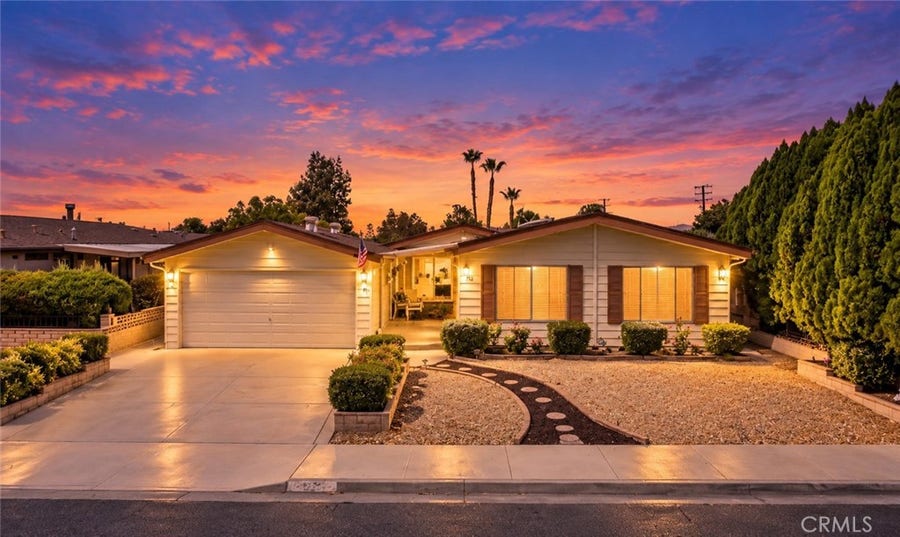Property photo for 1129 Buttonwood Ct, Hemet, CA