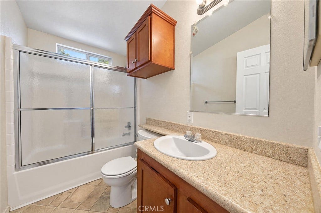 28880 Via Princesa, Murrieta, CA 92563 Guest Bathroom