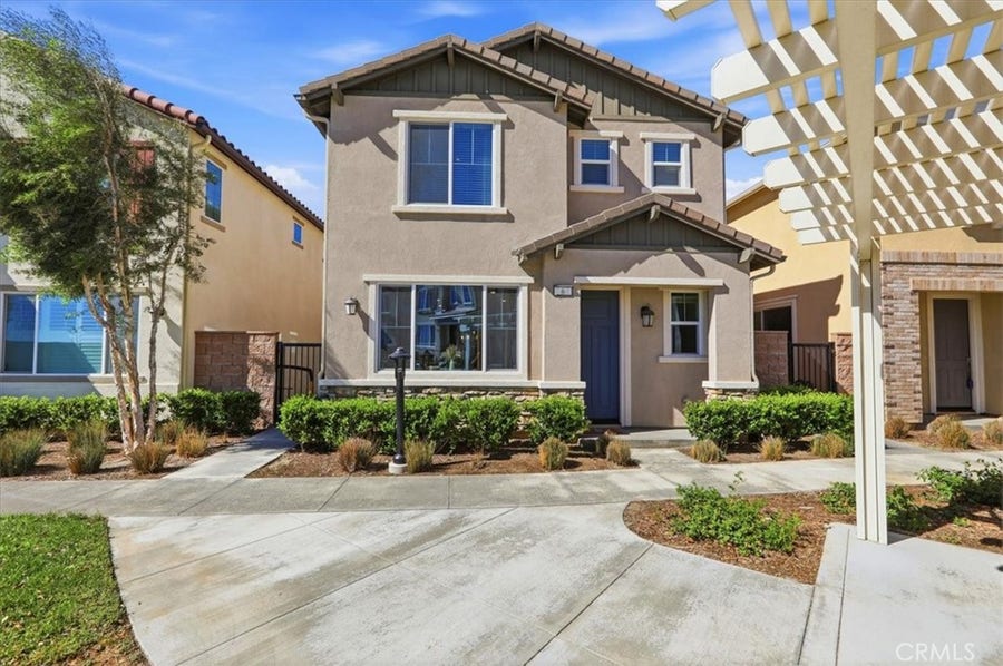 Property photo for 16183 Juno Way, #6, Fontana, CA