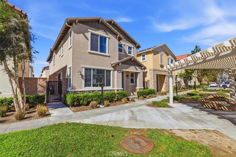 Property photo for 16183 Juno Way, #6, Fontana, CA