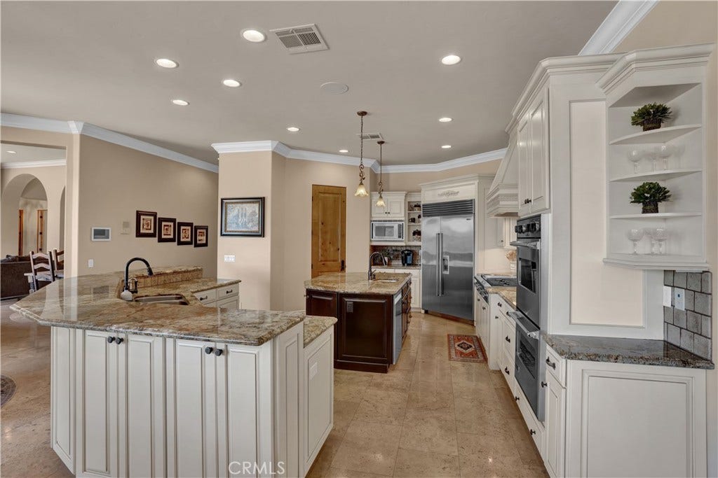 41945 Calle Contento, Temecula, CA 92592