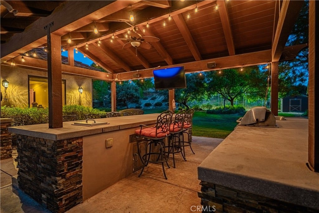 41945 Calle Contento, Temecula, CA 92592
