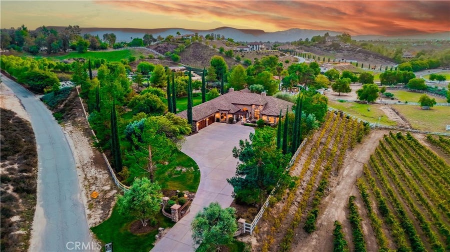 Property photo for 41945 Calle Contento, Temecula, CA