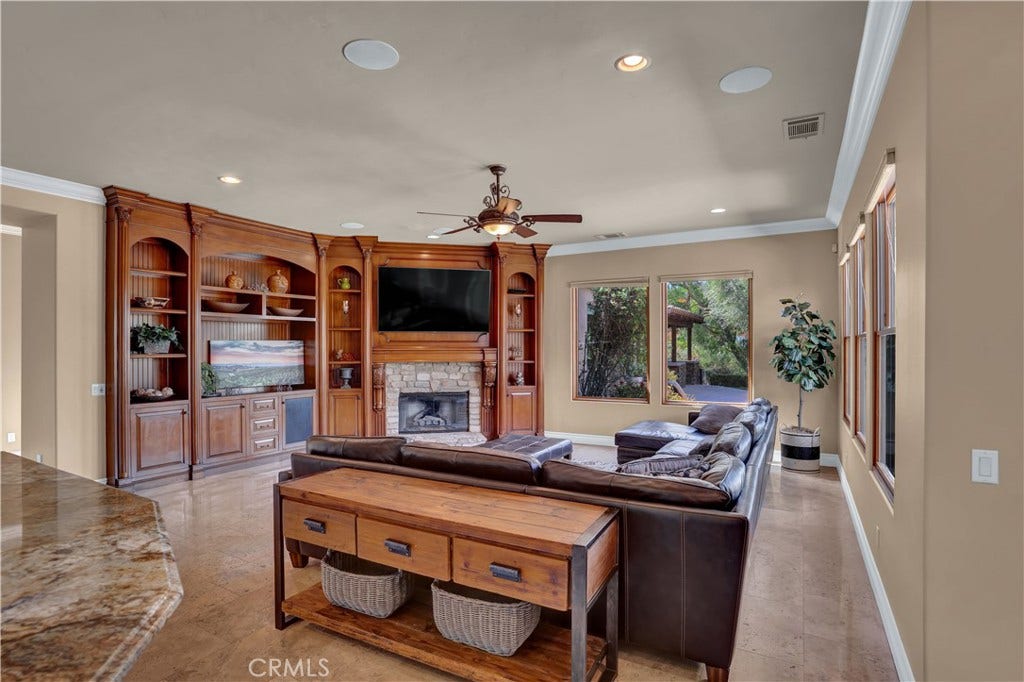 41945 Calle Contento, Temecula, CA 92592