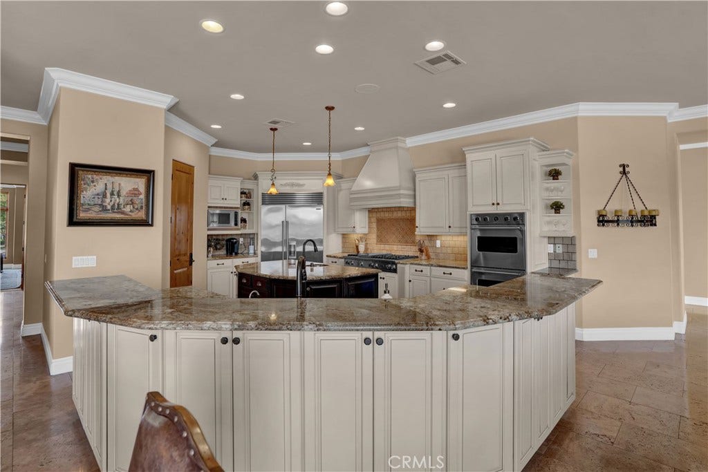 41945 Calle Contento, Temecula, CA 92592