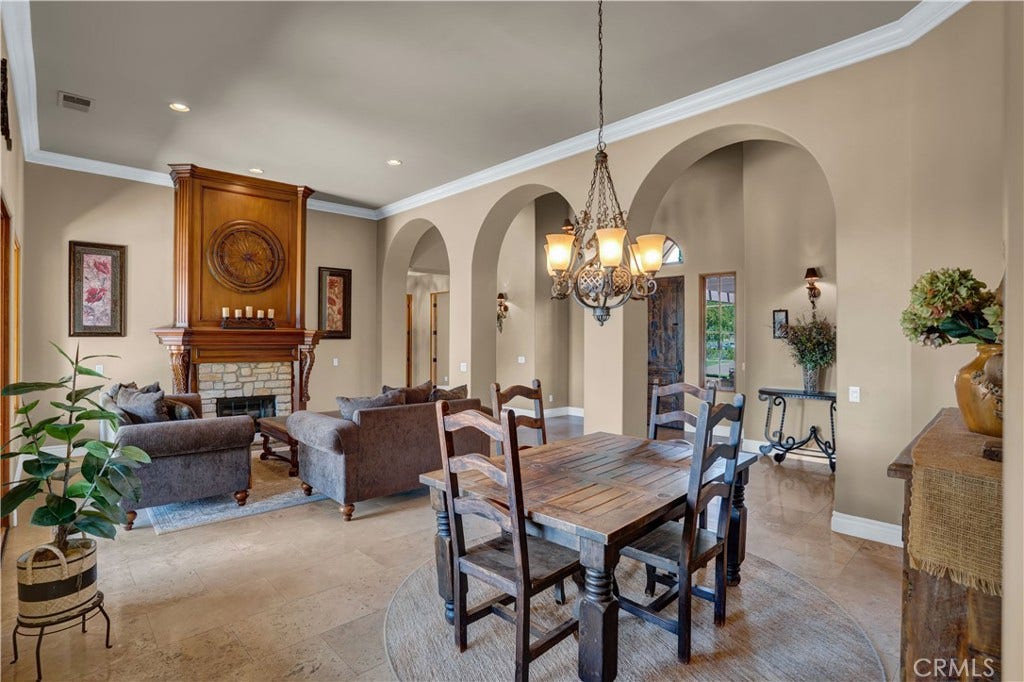 41945 Calle Contento, Temecula, CA 92592