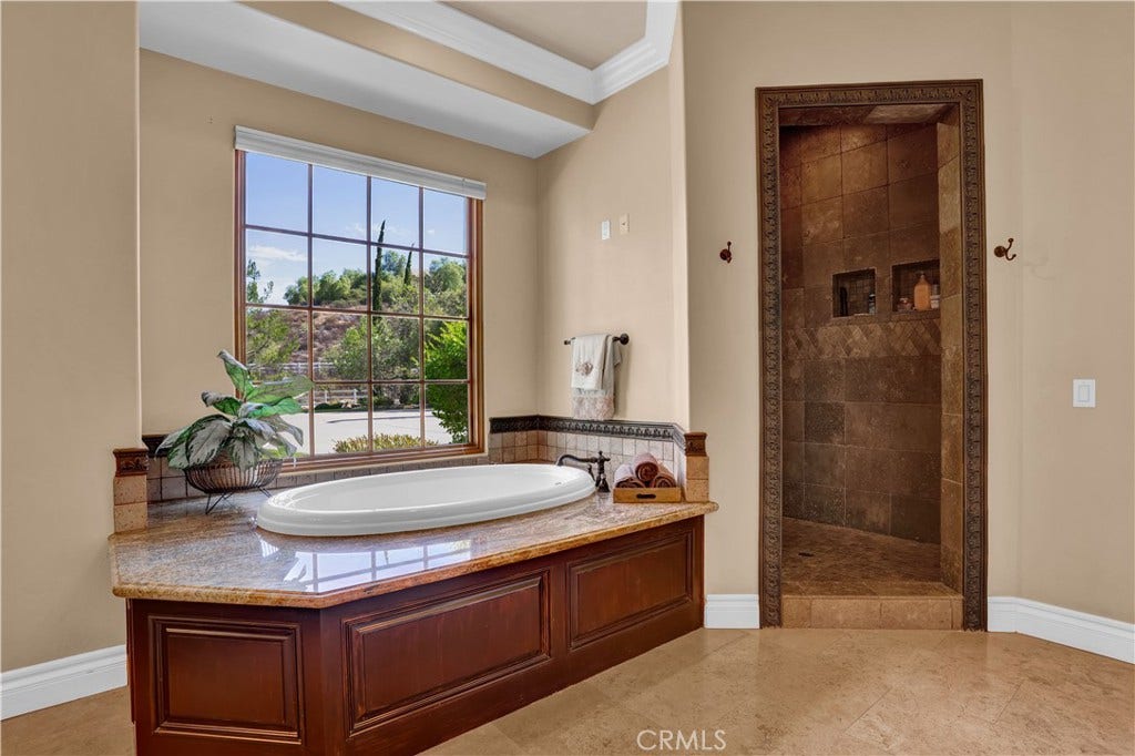 41945 Calle Contento, Temecula, CA 92592