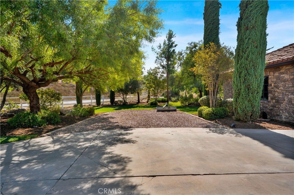 41945 Calle Contento, Temecula, CA 92592
