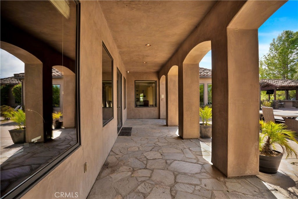 41945 Calle Contento, Temecula, CA 92592