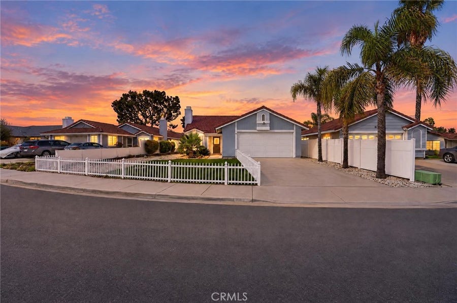 Property photo for 39427 Canyon Rim, Temecula, CA