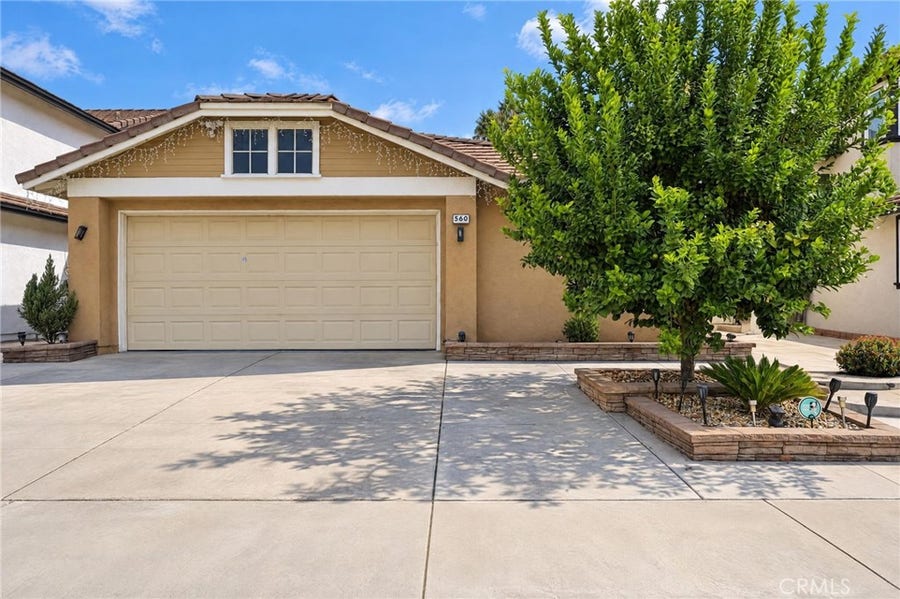 Property photo for 560 Coudures, Perris, CA
